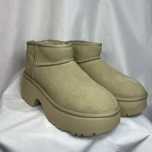 UGG Women's Classic Ultra Mini New Heights Boots Platform 10 Beige Winter Warm